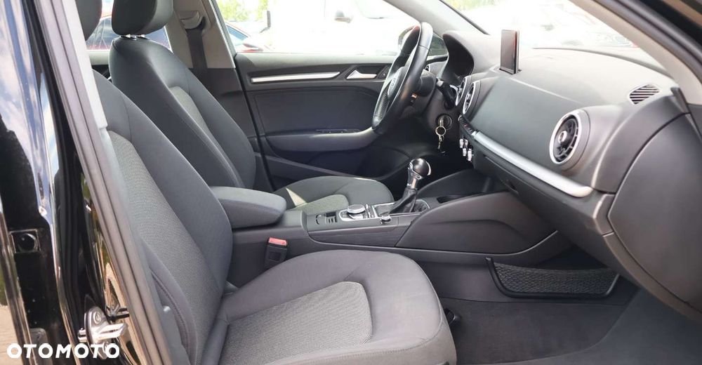 Audi A3 Sportback - 21