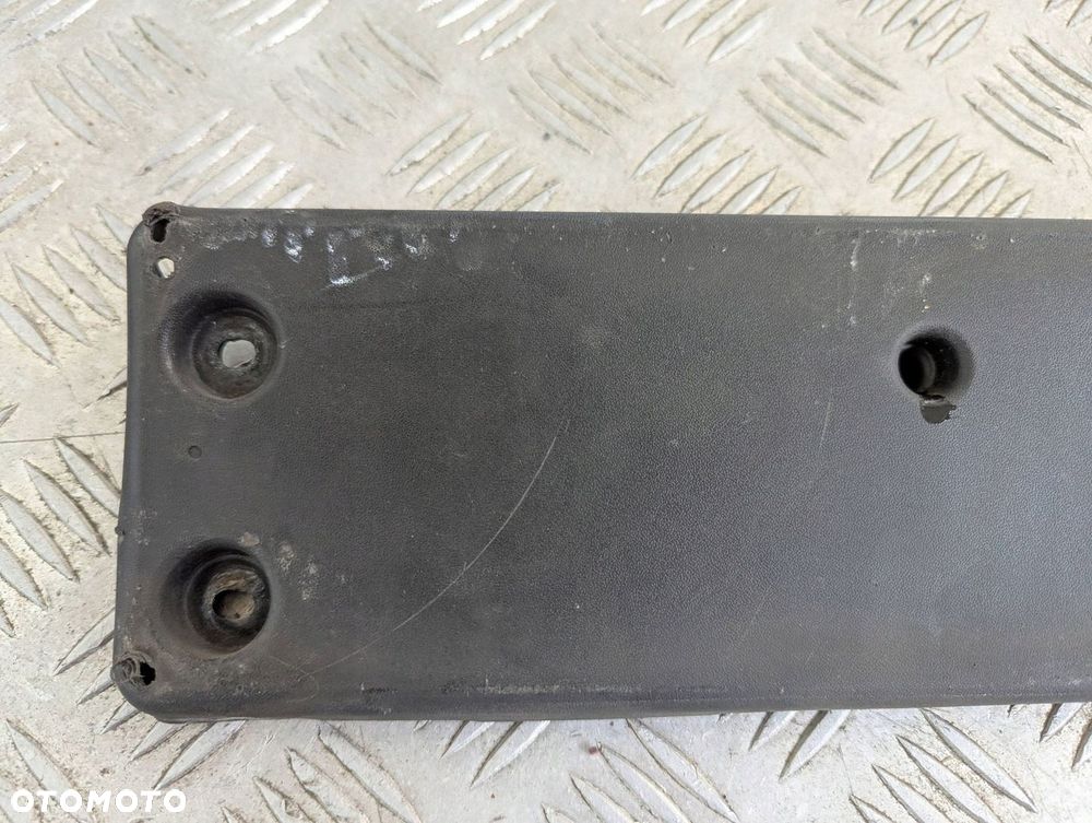 Tivoli XLV 2016-2019 podkładka pod tablicę rejestracyjną 78782-35510 - 2