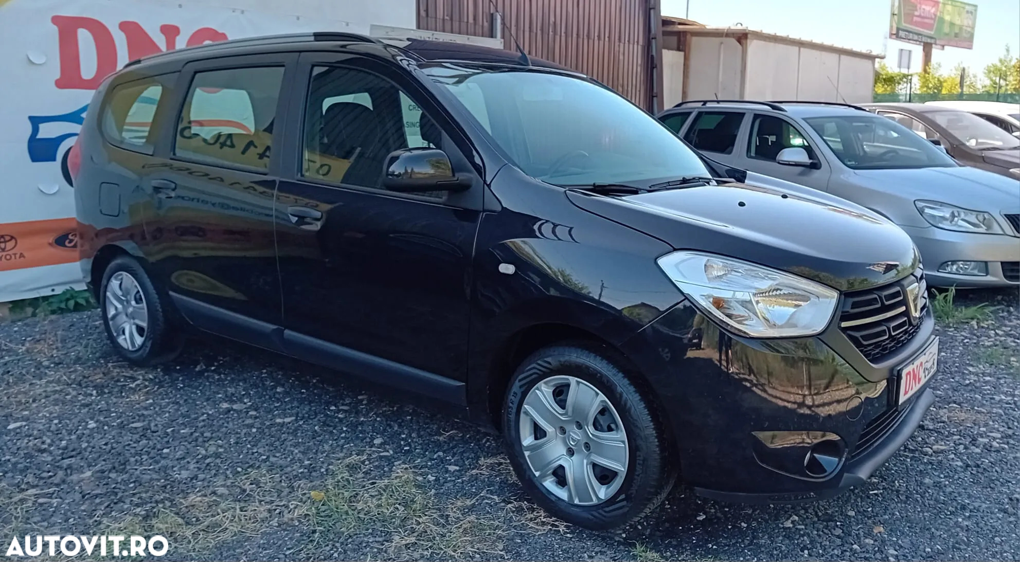 Dacia Lodgy 1.6 SCe Laureate - 2