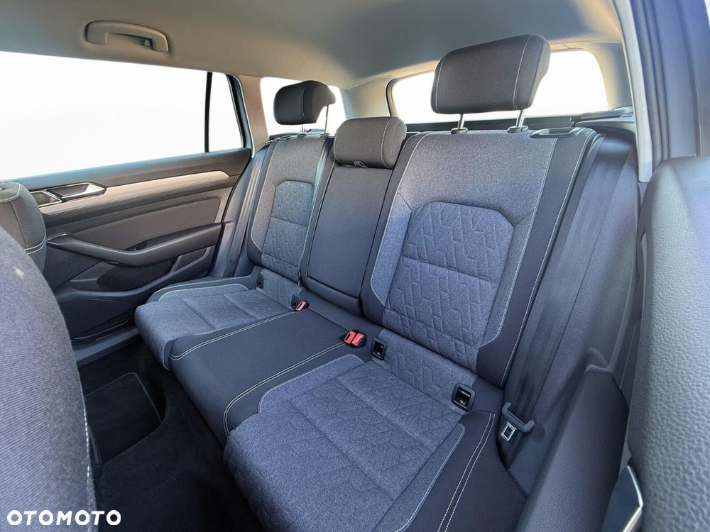 Volkswagen Passat Variant 1.5 TSI EVO Business DSG - 27