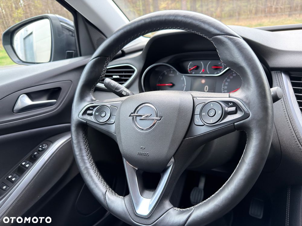 Opel Grandland X 1.2 Start/Stop Business INNOVATION - 36
