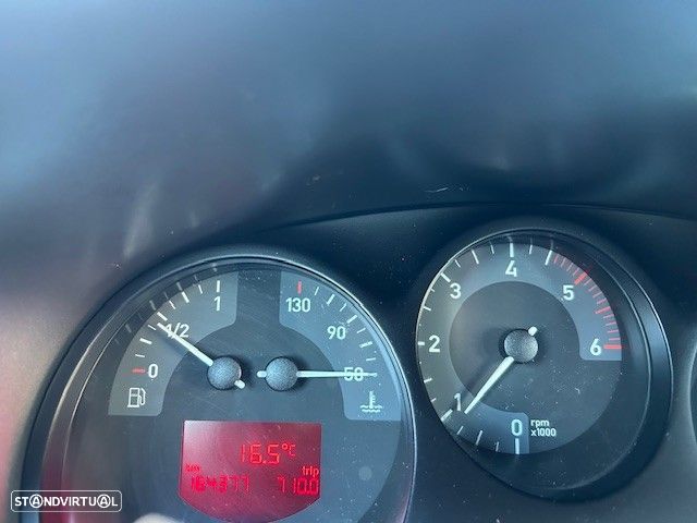 SEAT Leon 1.9 TDI Ecomotive Reference - 9