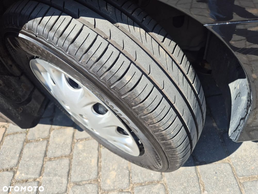 Hyundai i30 1.4 Classic + EU5 - 7