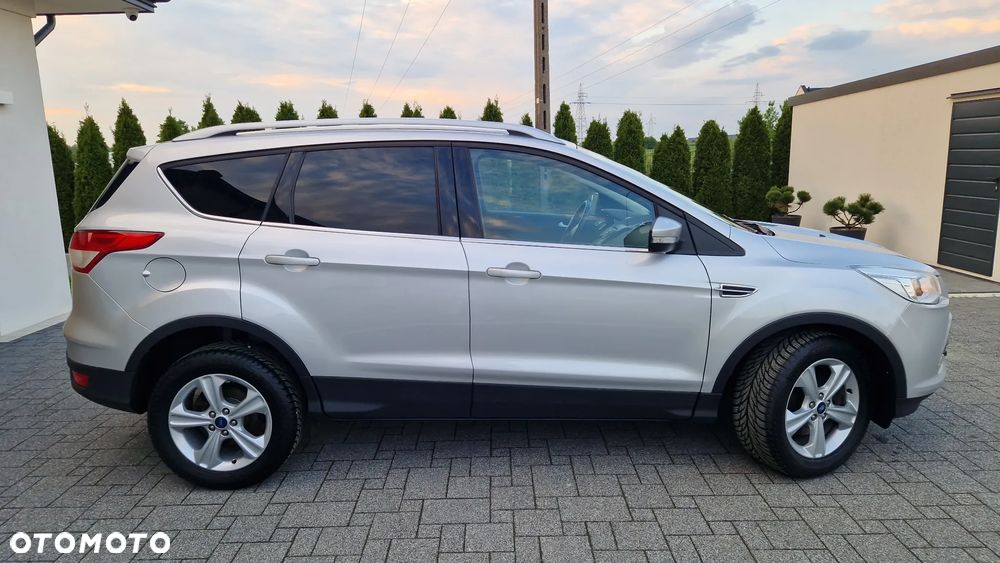 Ford Kuga 1.6 EcoBoost 2x4 Titanium - 22