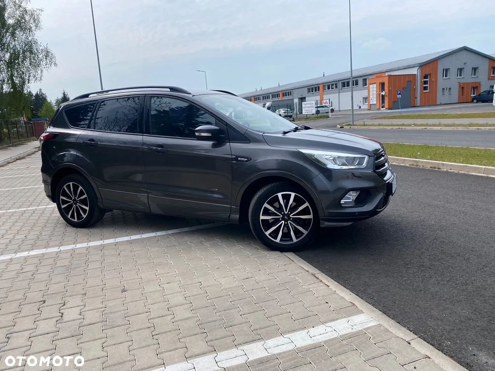 Ford Kuga 2.0 TDCi 4x4 ST-Line - 4