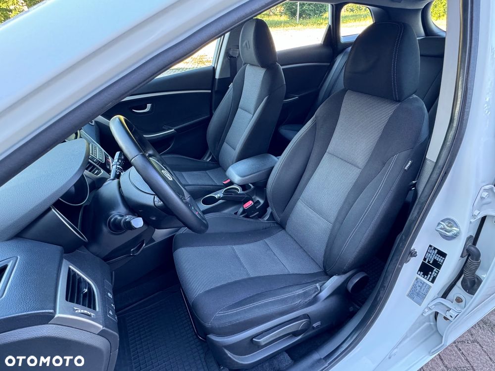 Hyundai i30 i30cw 1.6 CRDi Trend - 20