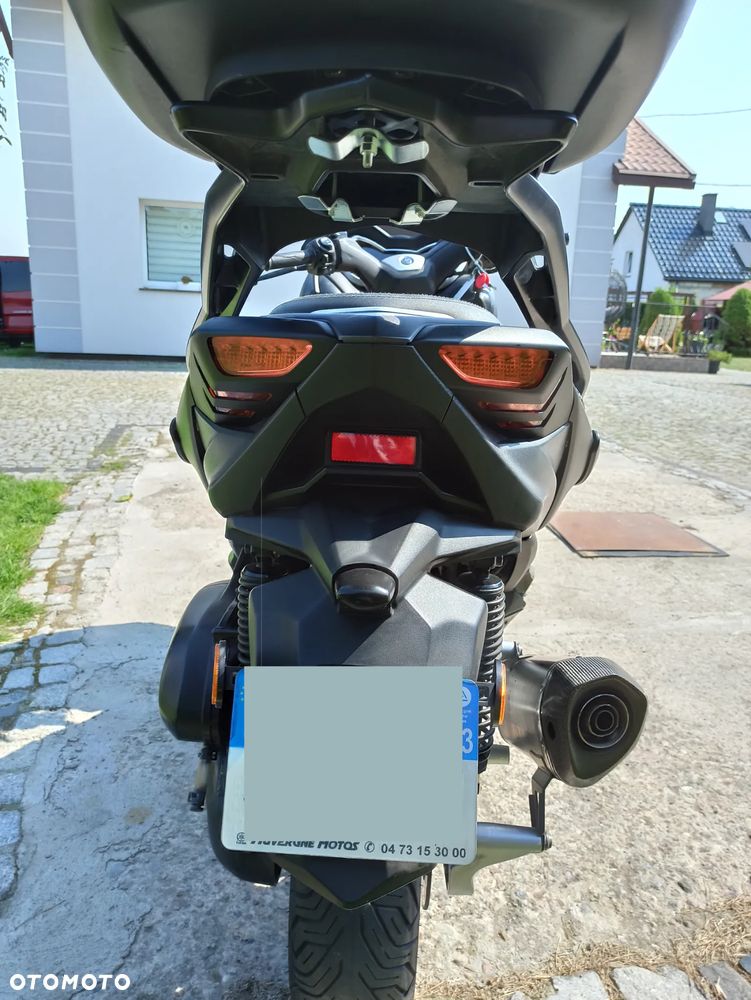 Yamaha X-max - 13