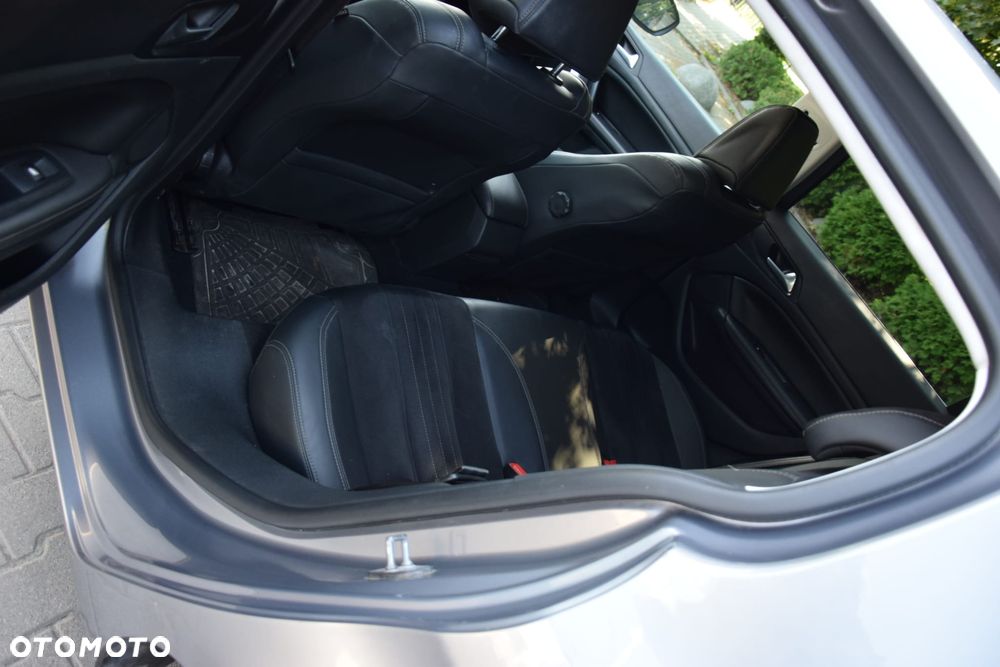 Peugeot 308 1.2 PureTech Active S&S EAT6 - 11