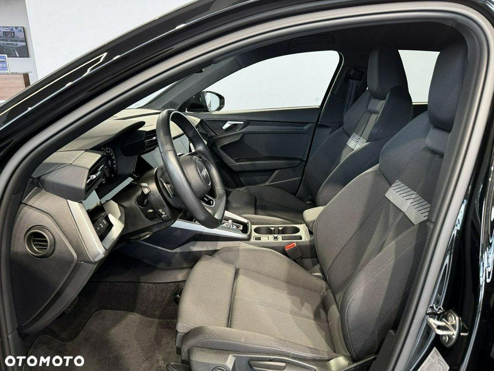 Audi A3 Sportback - 16