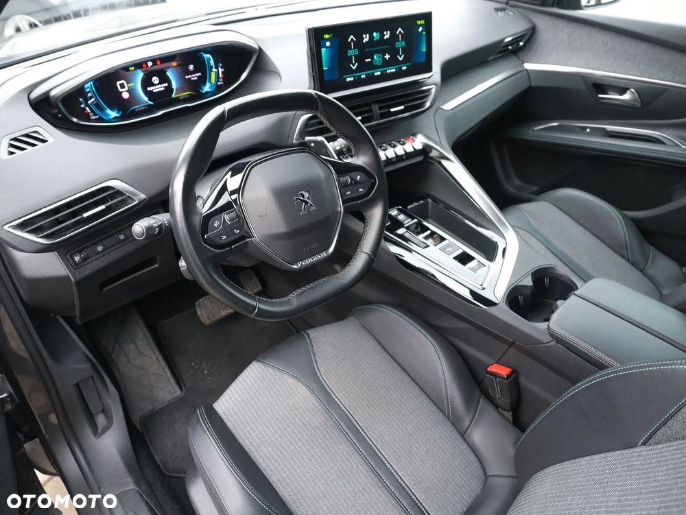 Peugeot 3008 1.6 PureTech HYbrid4 GT S&S EAT8 - 12