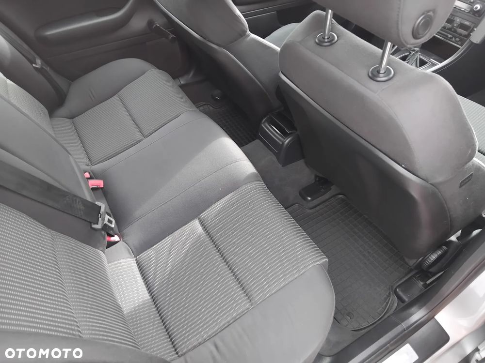 Audi A4 - 12