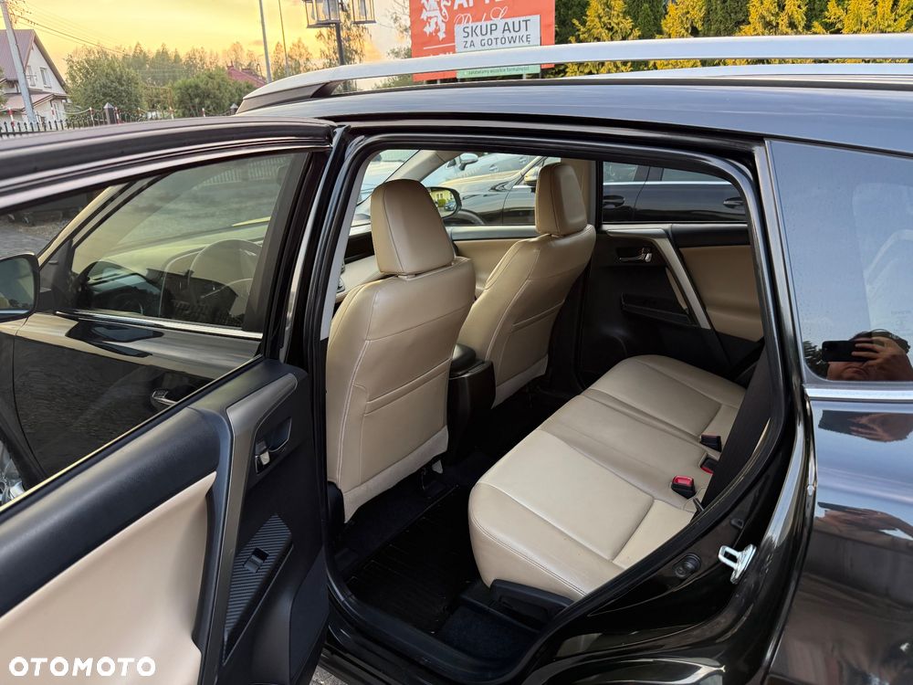 Toyota RAV4 2.0 Prestige MS EU6 - 8
