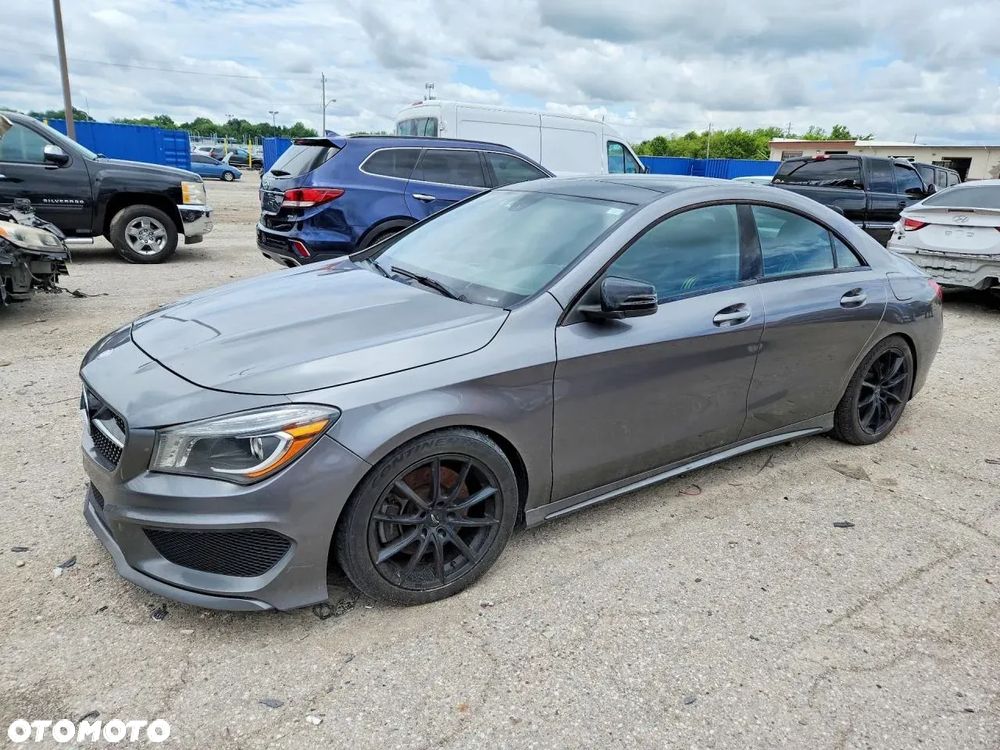 Mercedes-Benz CLA 250 4Matic 7G-DCT AMG Line - 2