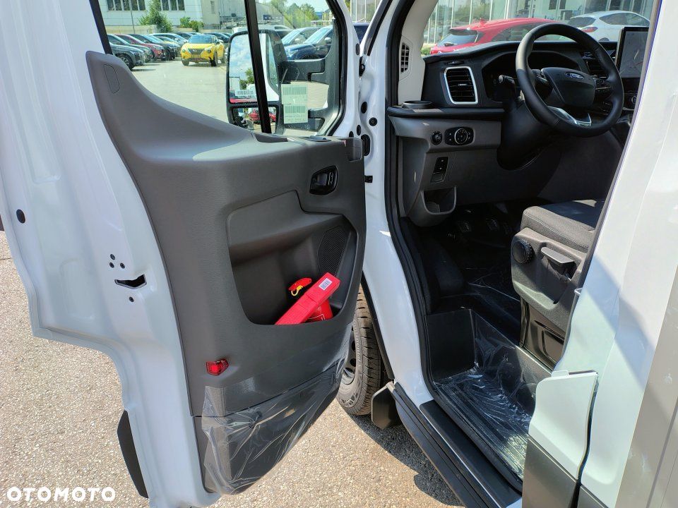 Ford Transit - 10