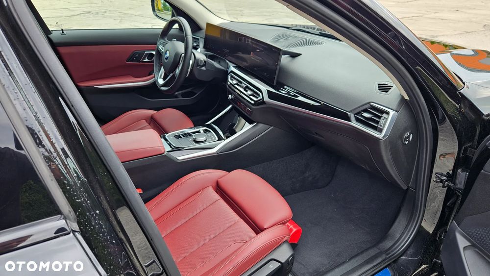 BMW Seria 3 318i - 12