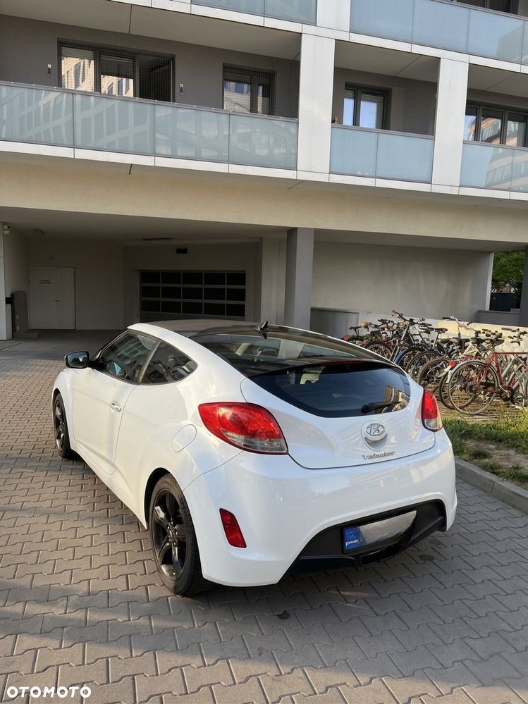Hyundai Veloster 1.6 DCT Trend - 2