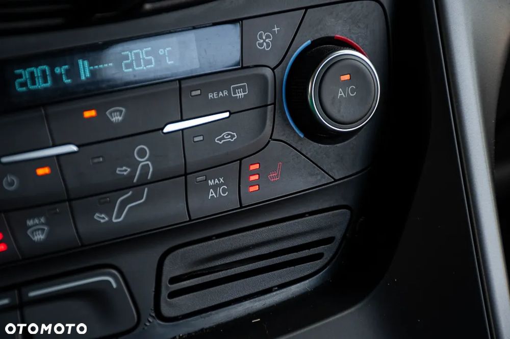 Ford Kuga 1.5 EcoBoost 4WD Titanium - 31