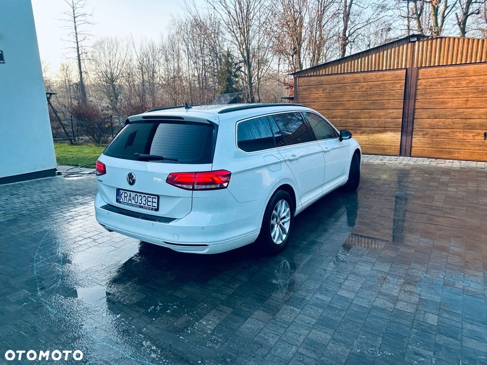 Volkswagen Passat 2.0 TDI SCR Highline - 4