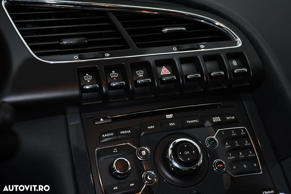 Peugeot 3008 HYbrid4 - 18