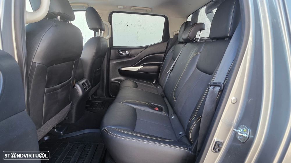 Nissan Navara 2.3 dCi CD 4WD N-Guard Auto - 28