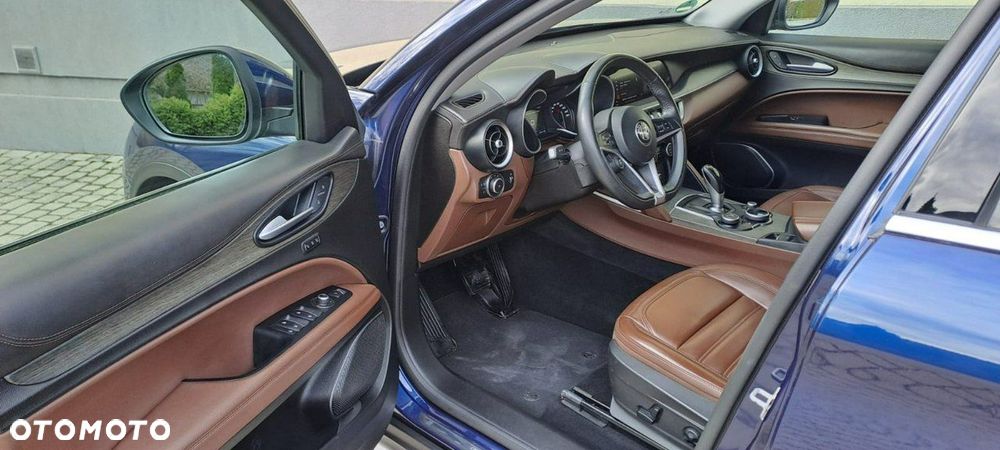 Alfa Romeo Stelvio 2.2 JTDM Veloce Q4 - 12
