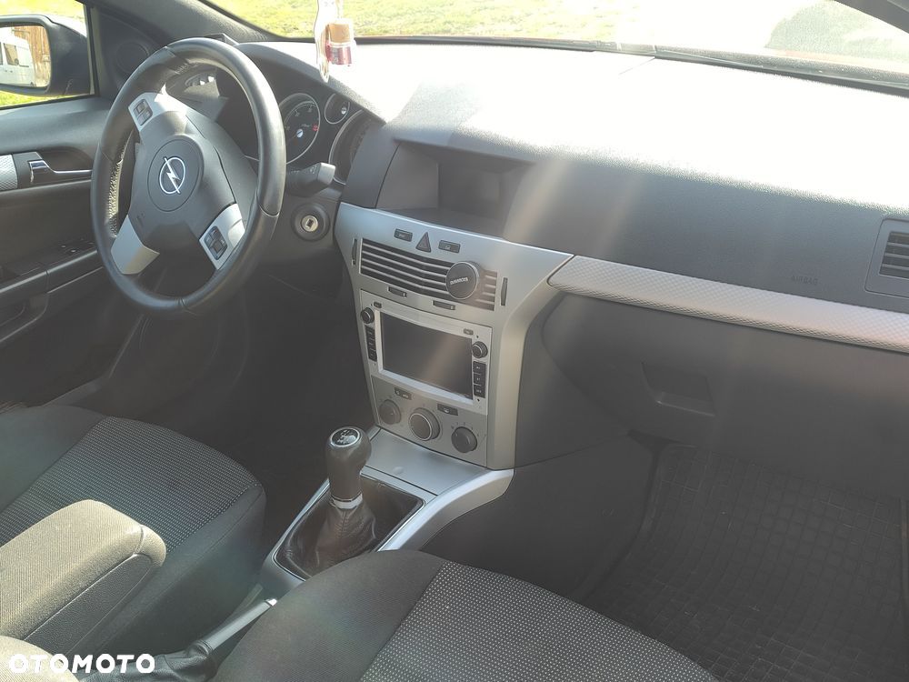 Opel Astra 1.9 CDTI Sport - 2