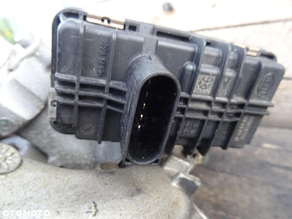 KOMPLETNE TURBO TURBOSPRĘŻARKA BMW 3.0D N57 313KM DIESEL 8510943 8508099 - 14