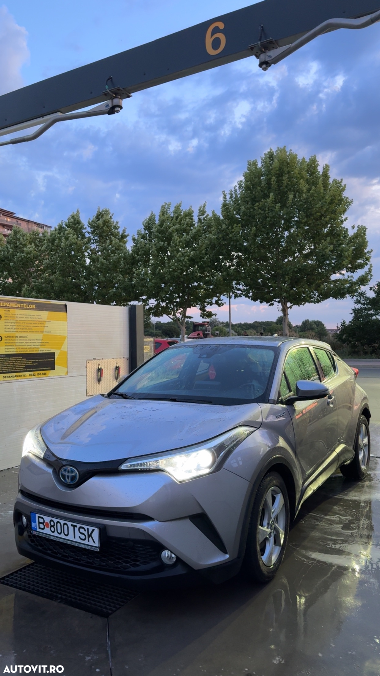 Toyota C-HR 1.8 HSD 122 CP 4x2 CVT Style - 28