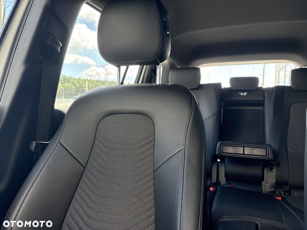 Mercedes-Benz GLB 200 7G-DCT - 14