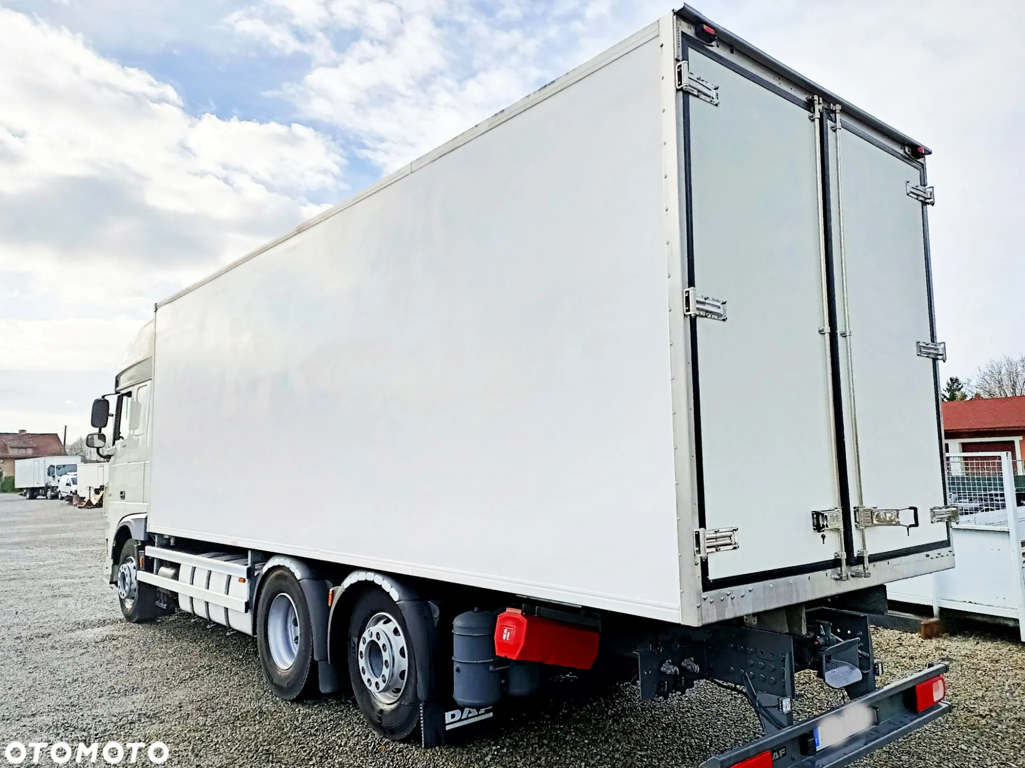DAF XF450 6X2 Chłodnia Izoterma Carrier Supra 950 - 6