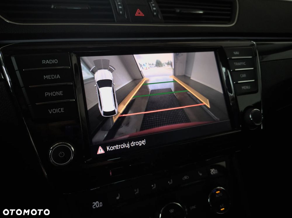 Skoda Superb 2.0 TDI DSG L&K - 26
