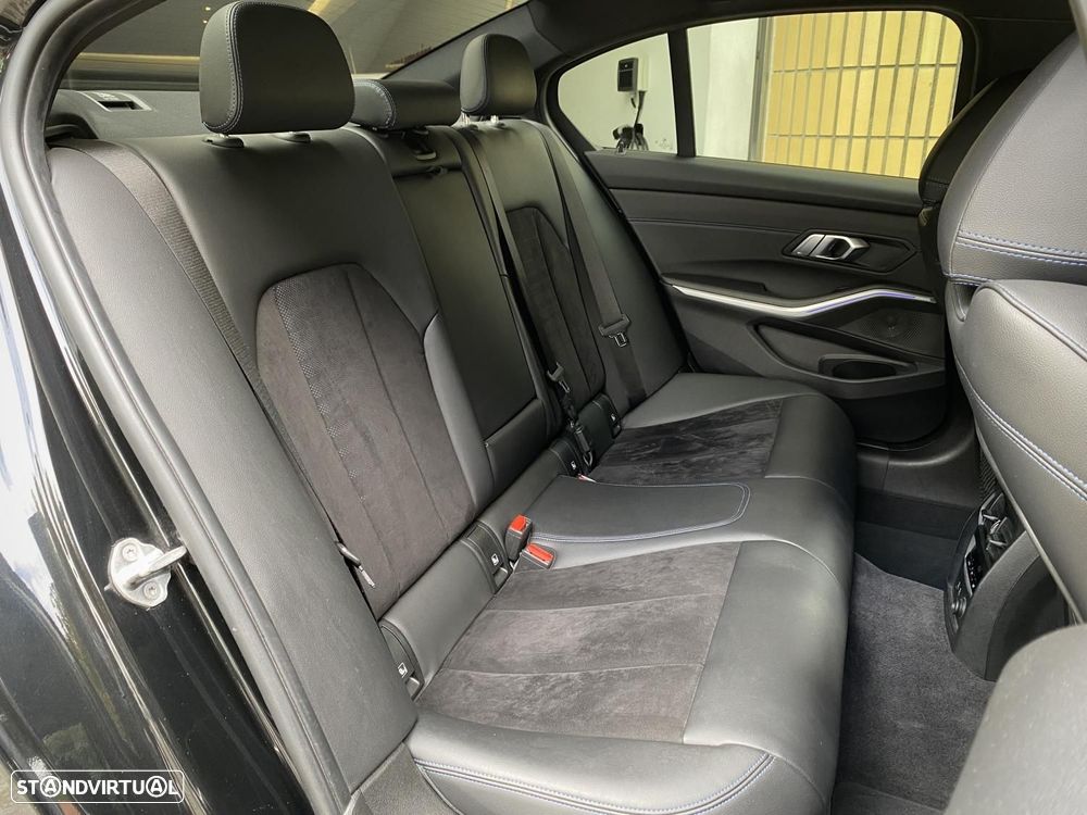 BMW 320 d Pack M Auto - 12