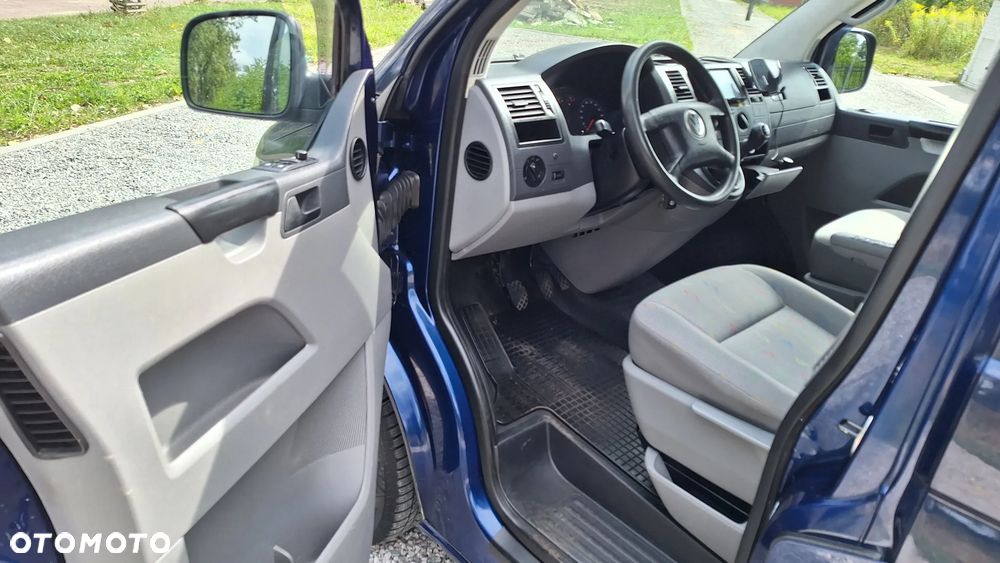 Volkswagen Transporter - 9