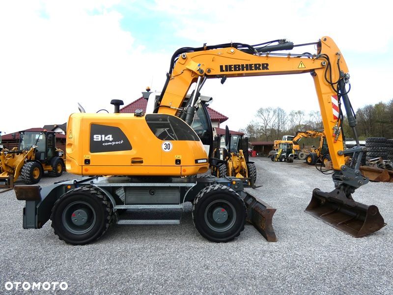 Liebherr 914 Compact / Super Stan / Speeder 30km/h / Łapy + pług /