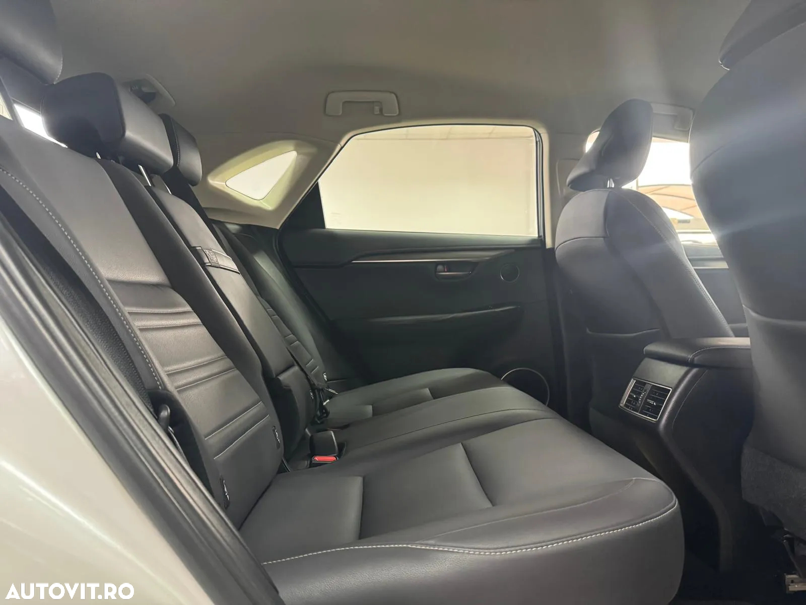 Lexus Seria NX 300h AWD Executive Plus - 15