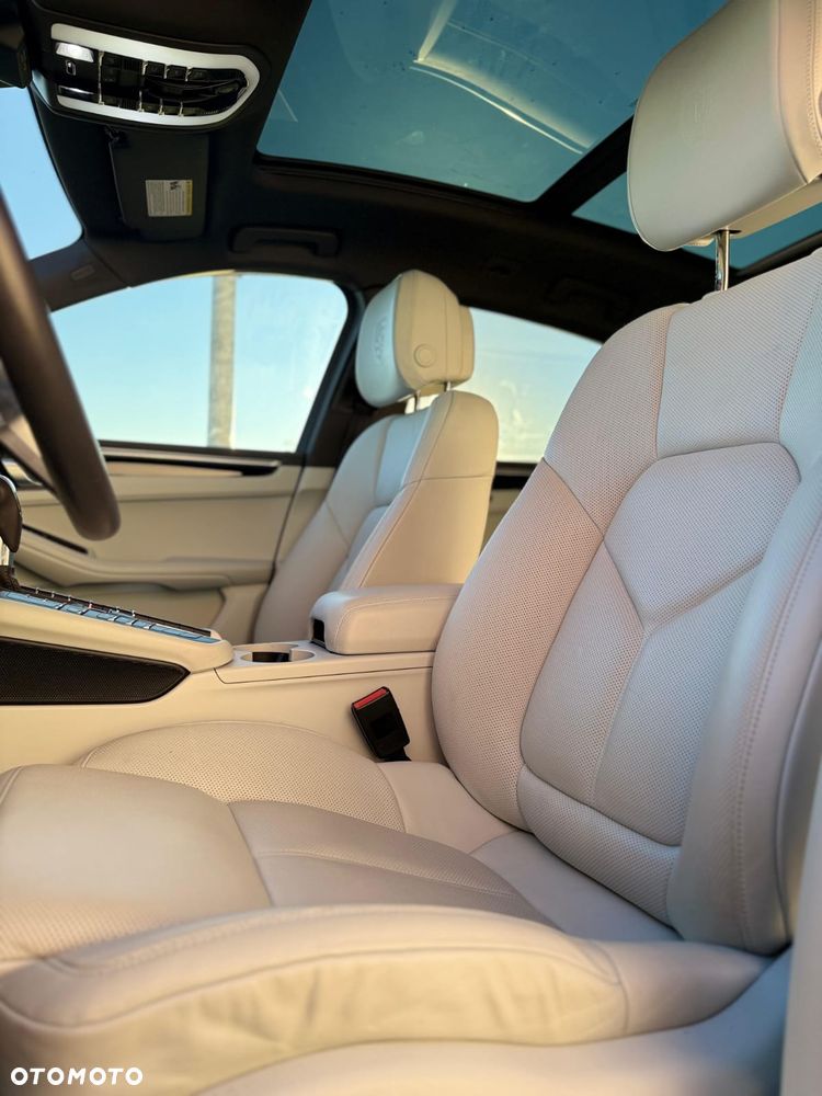 Porsche Macan - 16