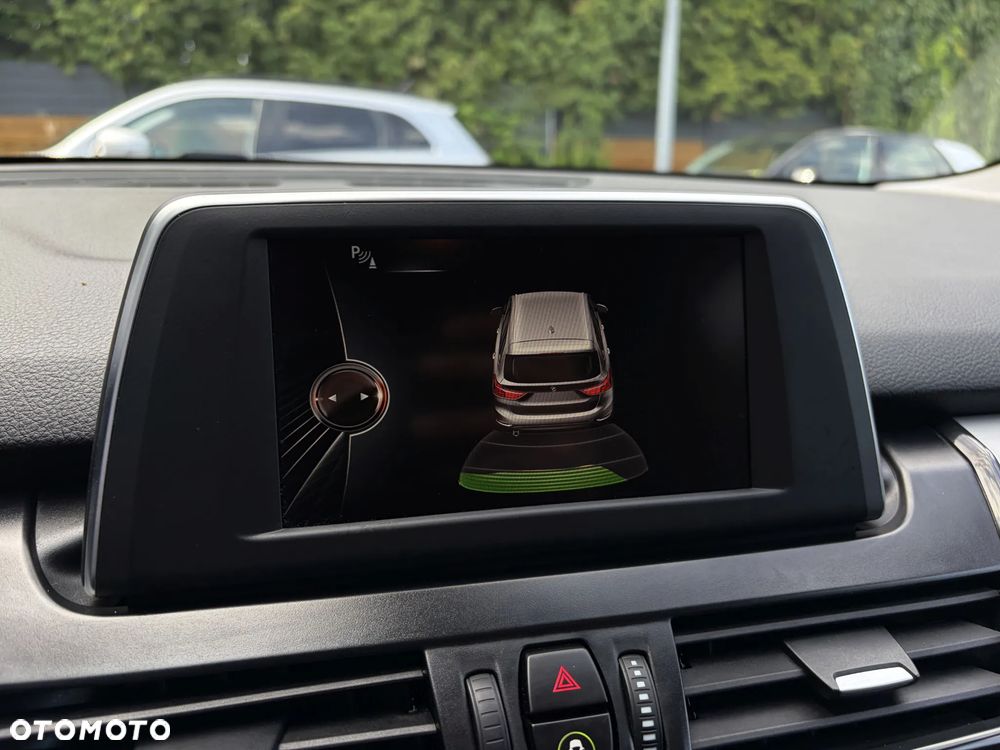 BMW Seria 2 218d Sport-Aut Advantage - 26