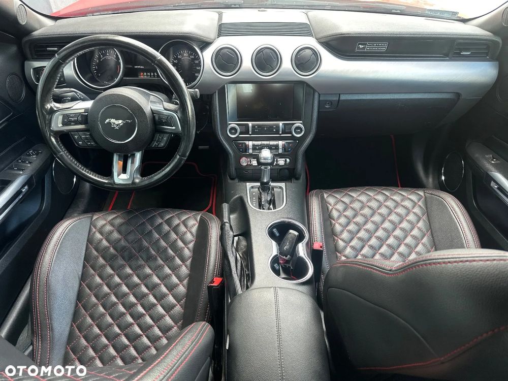 Ford Mustang - 21