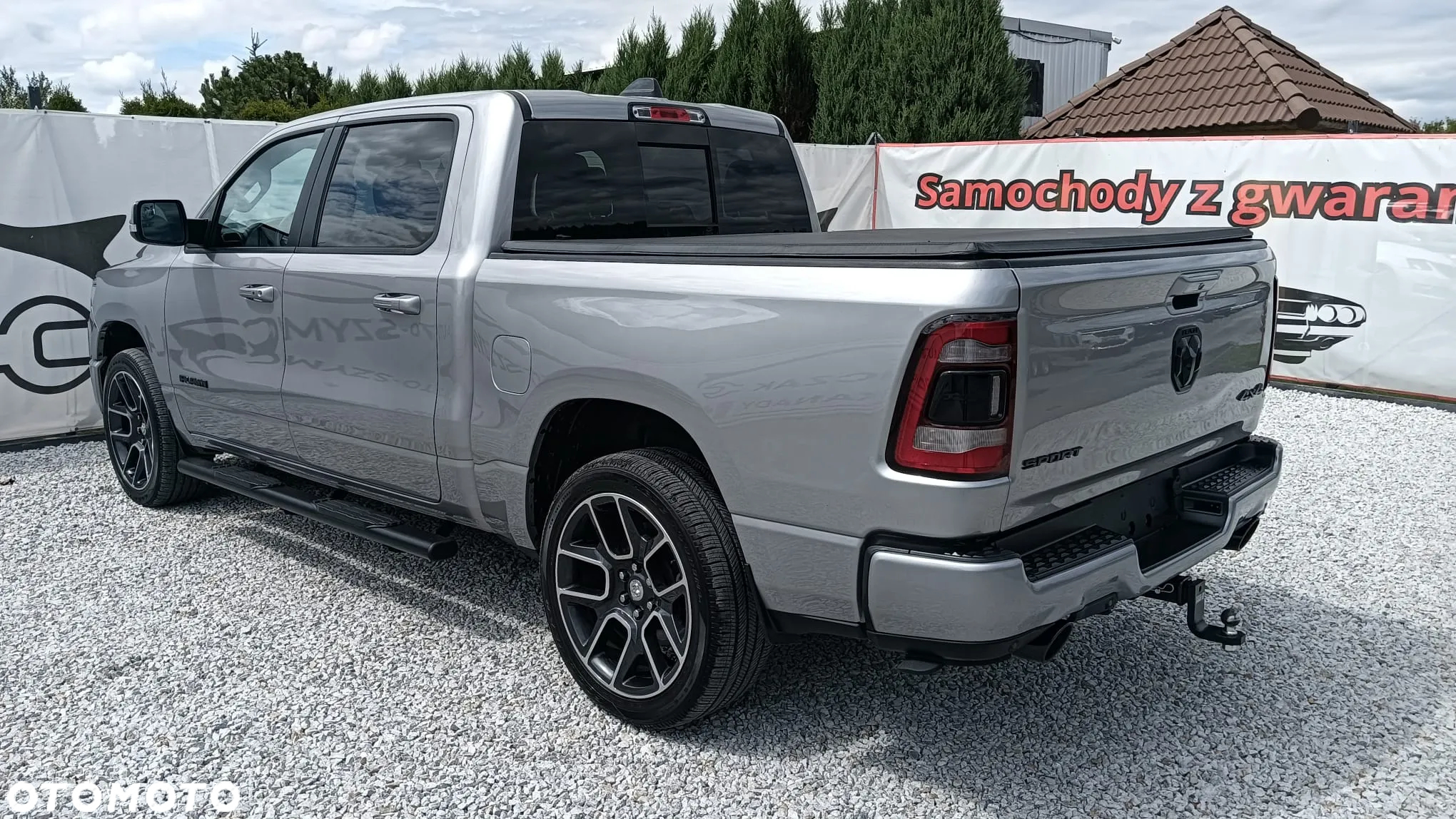 Dodge RAM 1500 5.7 4x4 - 19