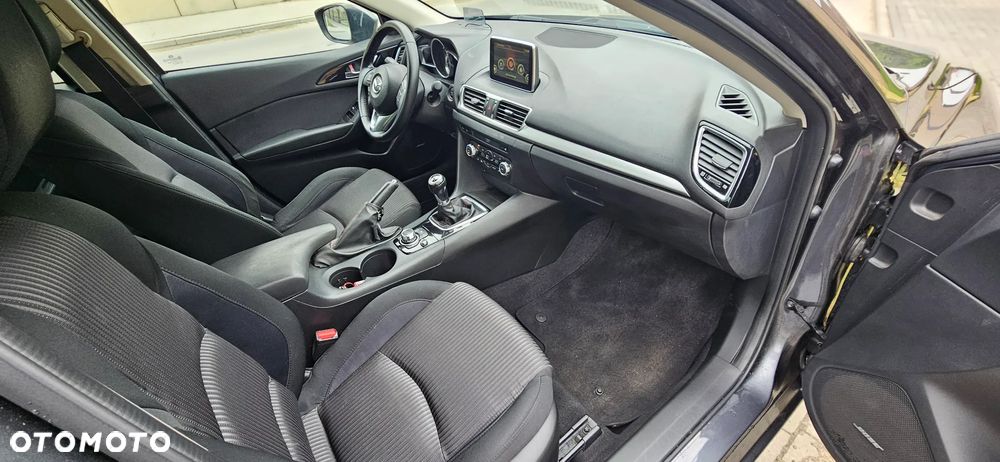 Mazda 3 - 5