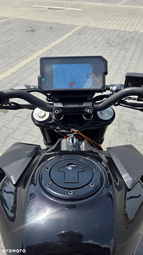 KTM Duke - 19