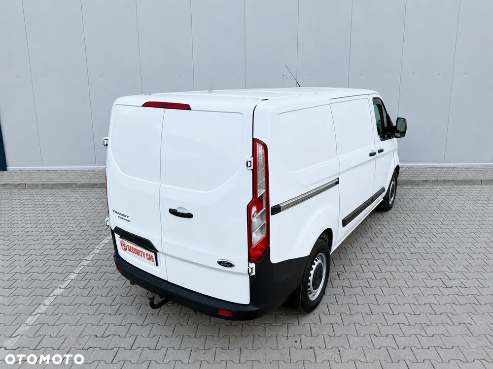 Ford Transit Coustom - 16