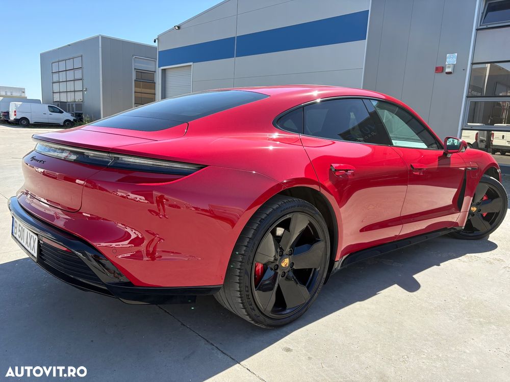 Porsche Taycan - 4