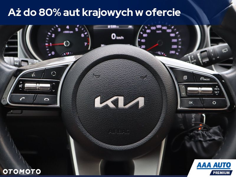 Kia XCeed - 13