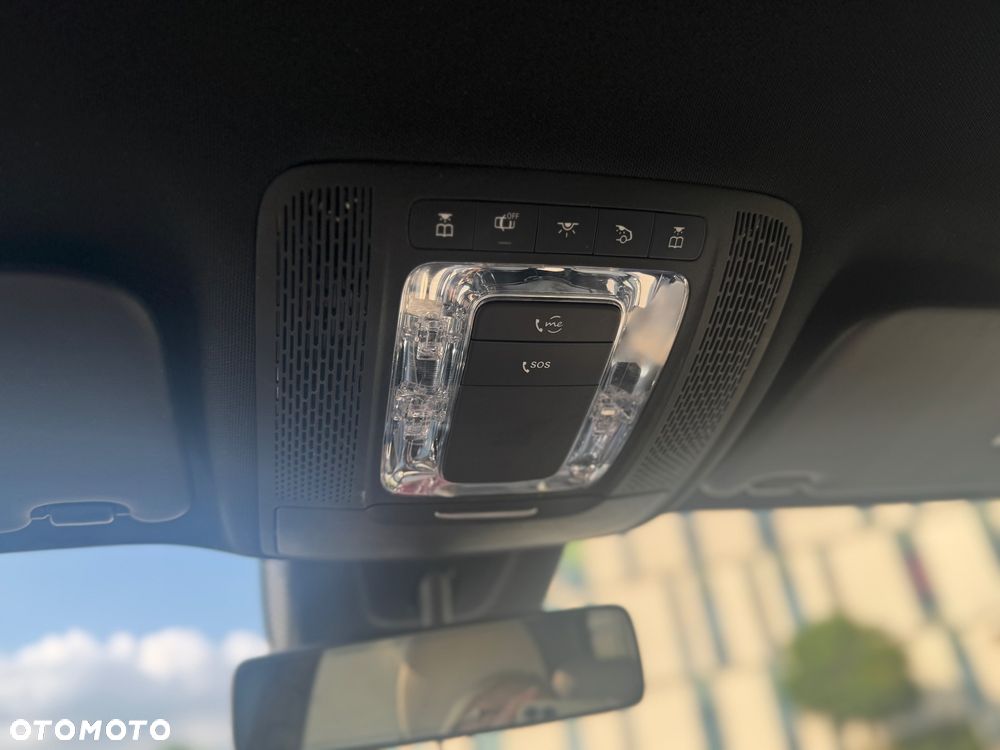 Mercedes-Benz GLA 200 - 19