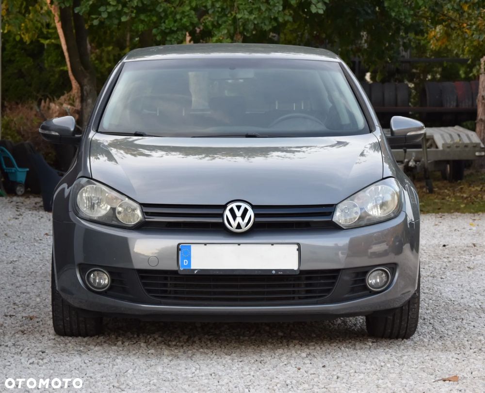 Volkswagen Golf - 2