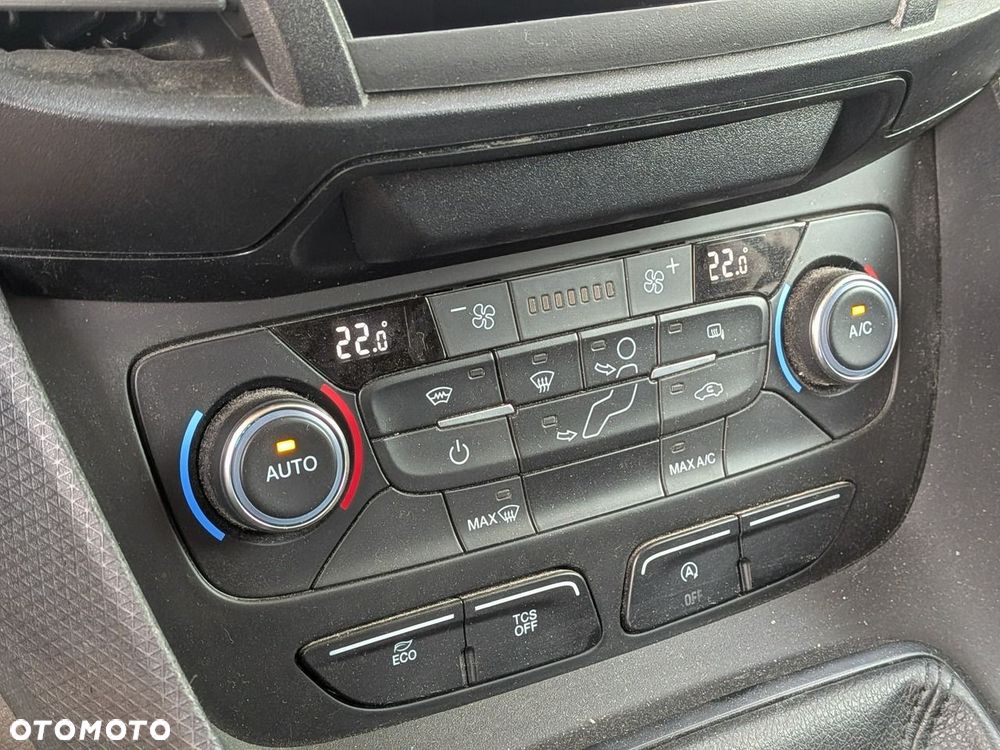 Ford Transit Connect - 18