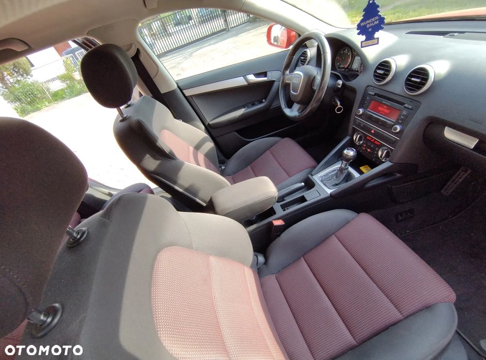 Audi A3 Sportback 1.6 TDI Ambiente S tronic - 11