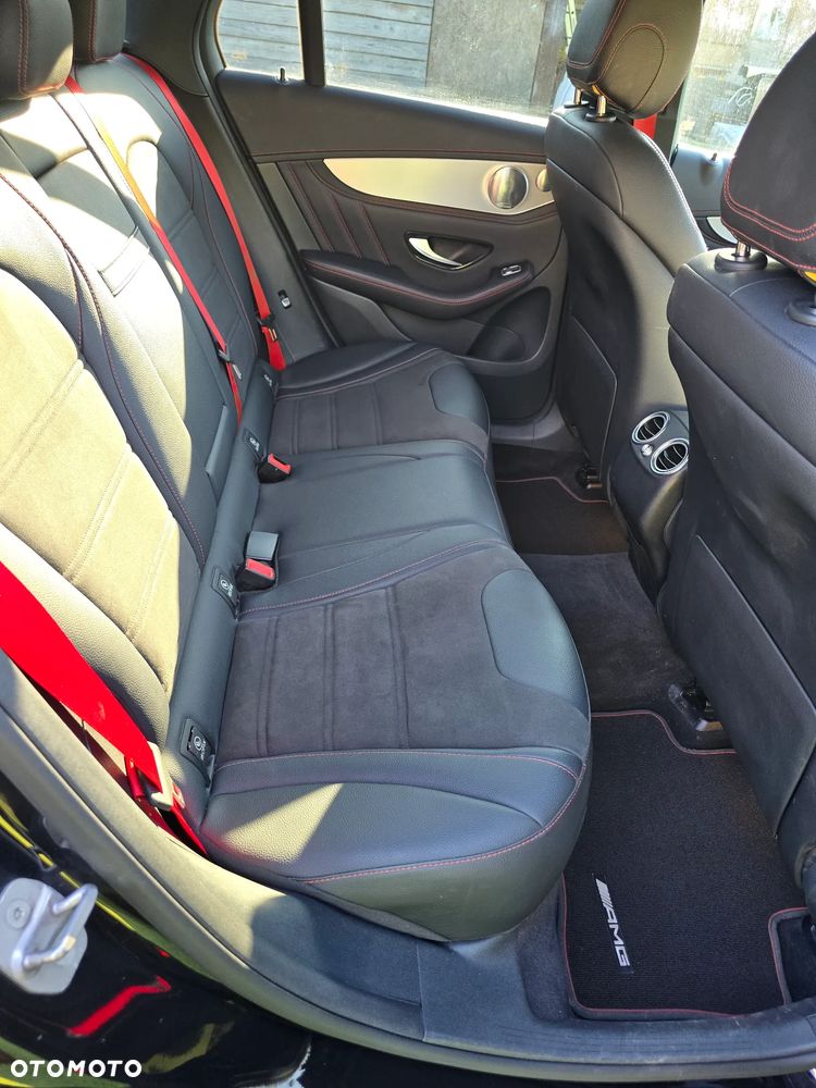Mercedes-Benz GLC - 29