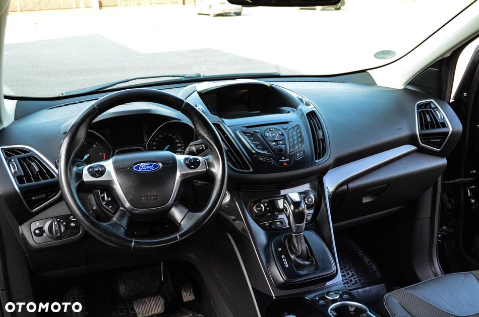 Ford Kuga 2.0 TDCi 4WD Titanium - 34